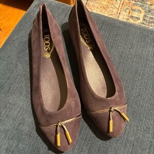 Tod’s purple suede ballet flat 38 1/2